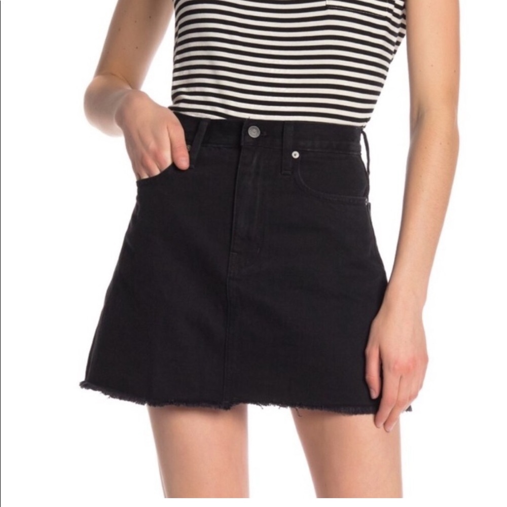 Madewell McCaren black denim button fly mini skirt raw hem